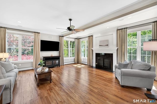 24 Ellridge Place, Ellington, CT 06029