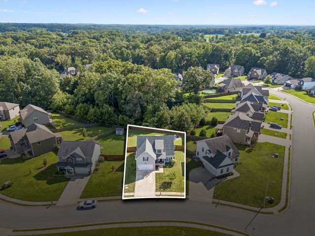 204 Liam Ct, Clarksville, TN 37043