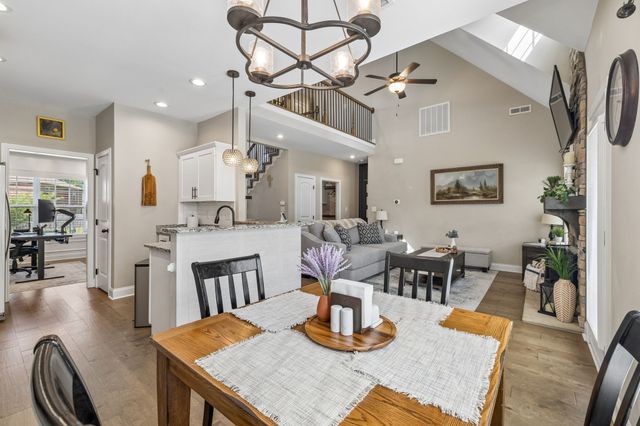 204 Liam Ct, Clarksville, TN 37043