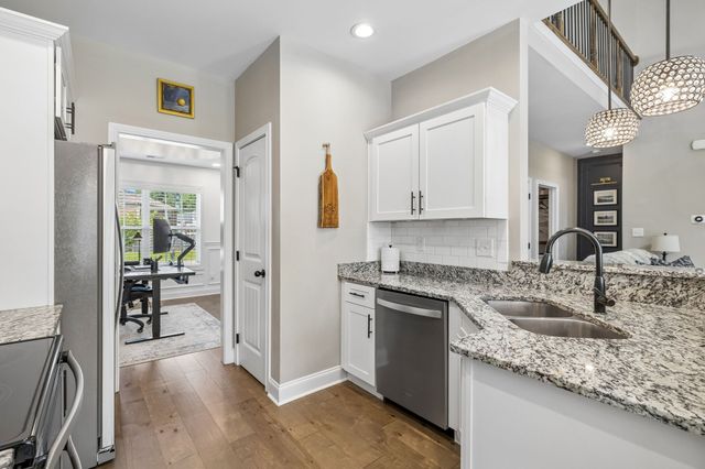 204 Liam Ct, Clarksville, TN 37043