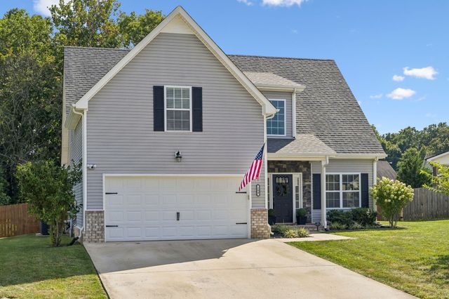 204 Liam Ct, Clarksville, TN 37043