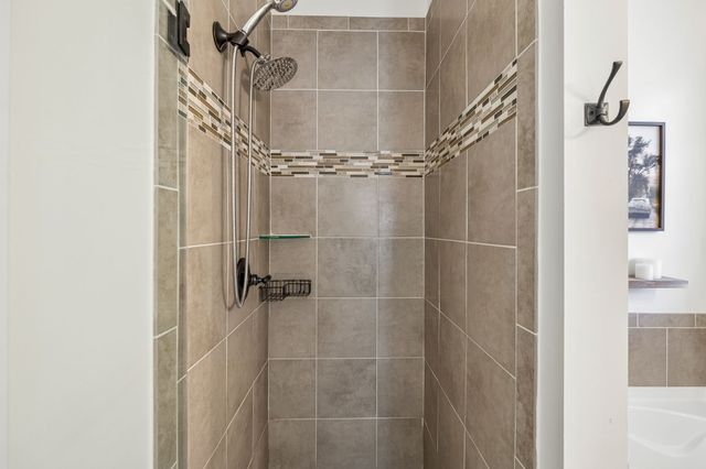 204 Liam Ct, Clarksville, TN 37043