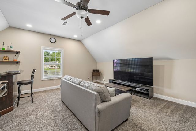 204 Liam Ct, Clarksville, TN 37043