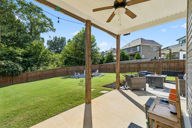 204 Liam Ct, Clarksville, TN 37043