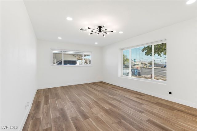 520 Leonard Avenue, Las Vegas, NV 89106