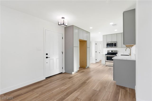 520 Leonard Avenue, Las Vegas, NV 89106