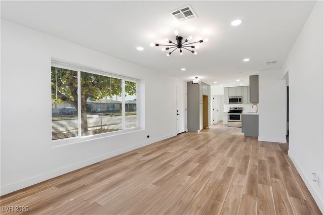 520 Leonard Avenue, Las Vegas, NV 89106