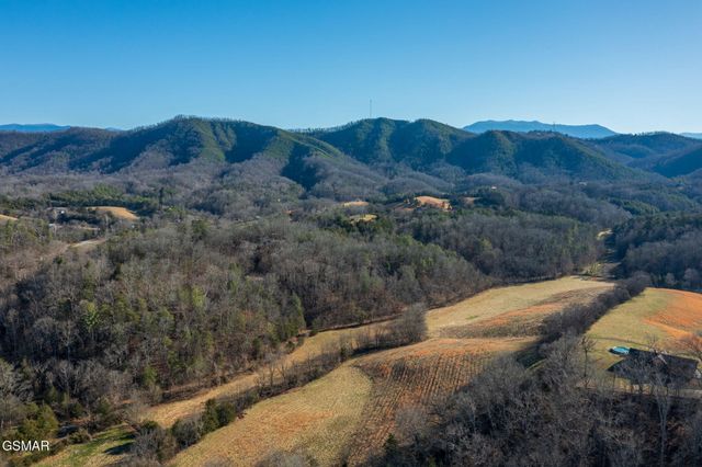 2234 Green Acres Circle, Sevierville, TN 37862