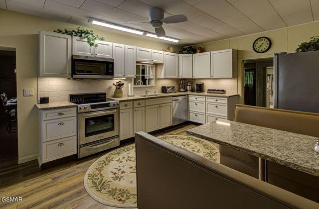 2234 Green Acres Circle, Sevierville, TN 37862