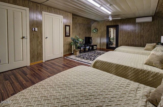 2234 Green Acres Circle, Sevierville, TN 37862