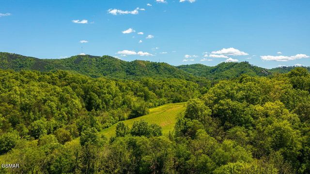 2234 Green Acres Circle, Sevierville, TN 37862