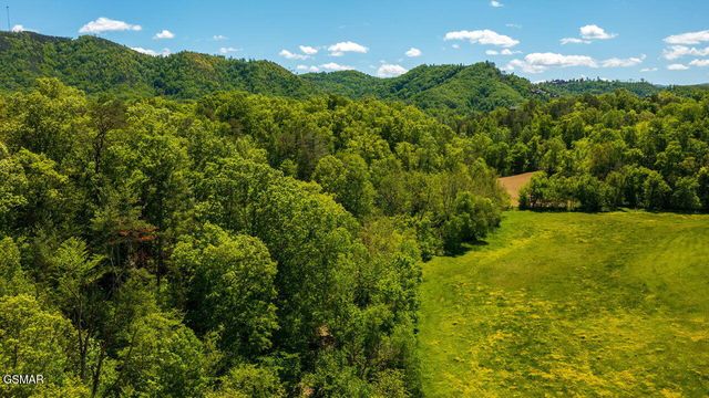 2234 Green Acres Circle, Sevierville, TN 37862