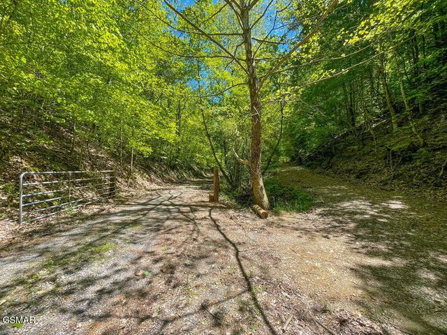 2234 Green Acres Circle, Sevierville, TN 37862