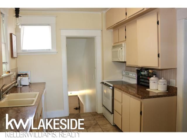 1213 12th Street, Port Huron, MI 48060
