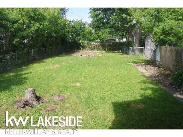 1213 12th Street, Port Huron, MI 48060