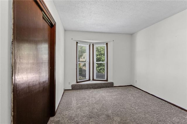 10245 Haskins Street, Overland Park, KS 66215