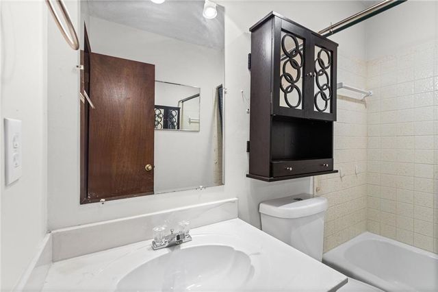 10245 Haskins Street, Overland Park, KS 66215