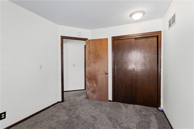 10245 Haskins Street, Overland Park, KS 66215