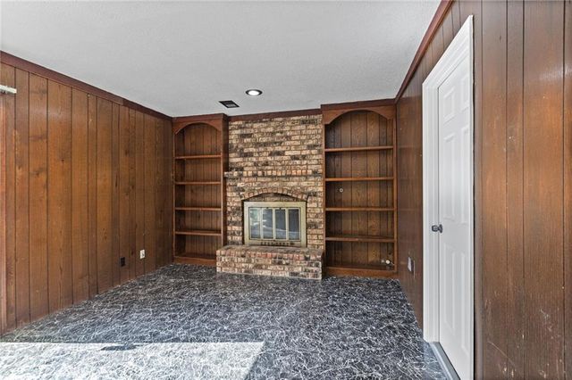 10245 Haskins Street, Overland Park, KS 66215