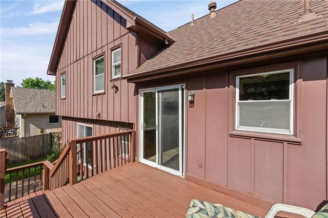 10245 Haskins Street, Overland Park, KS 66215