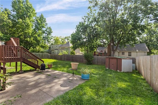 10245 Haskins Street, Overland Park, KS 66215