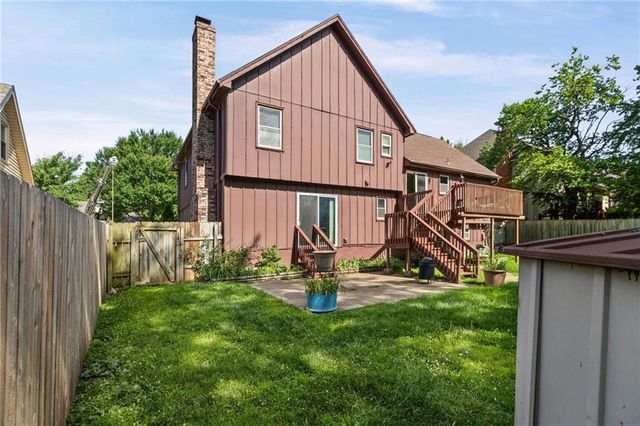 10245 Haskins Street, Overland Park, KS 66215