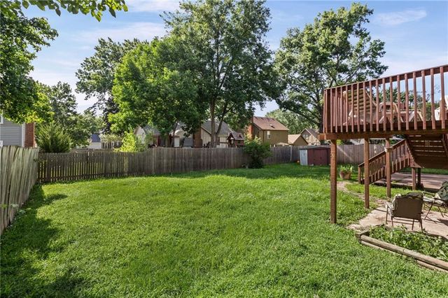 10245 Haskins Street, Overland Park, KS 66215