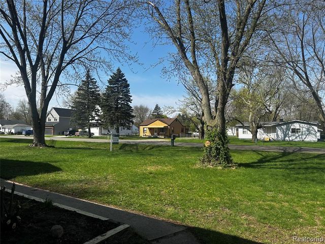 2515 Melvin Avenue, Rochester Hills, MI 48307