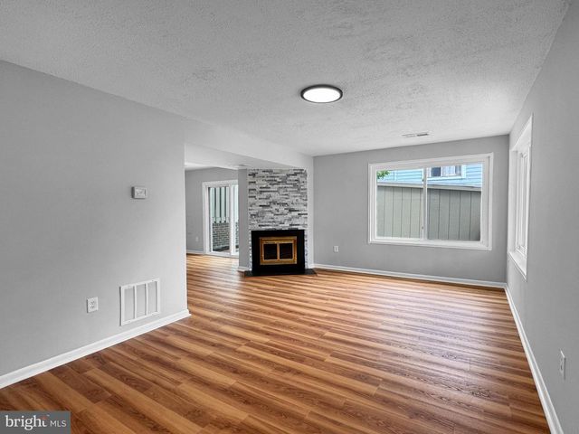 18724 PAPRIKA CT, Germantown, MD 20874