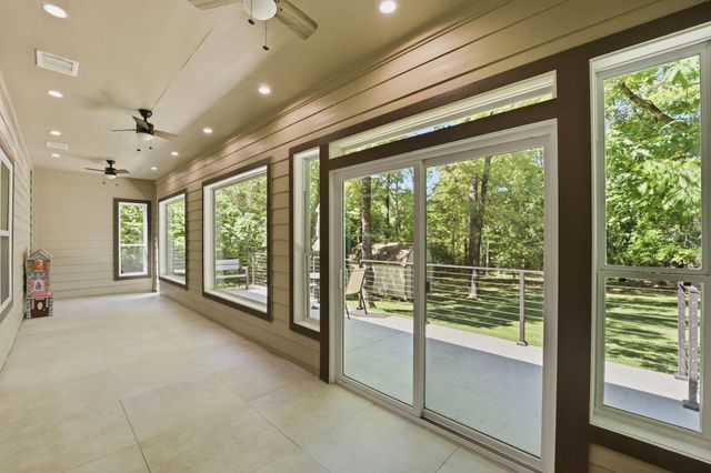 9021 Water Crest Ct Court, Montgomery, TX 77316