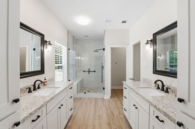 9021 Water Crest Ct Court, Montgomery, TX 77316