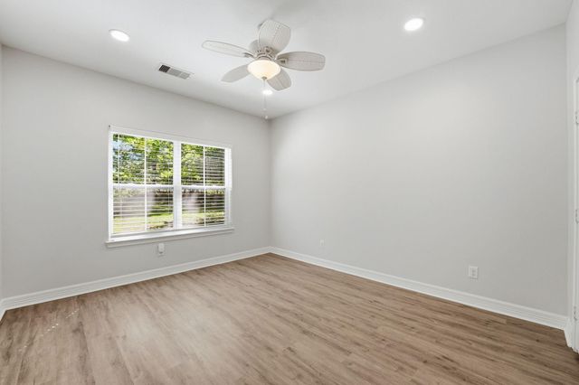 9021 Water Crest Ct Court, Montgomery, TX 77316