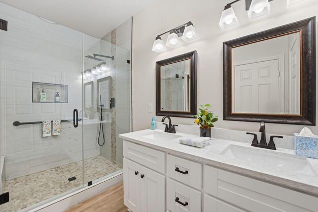 9021 Water Crest Ct Court, Montgomery, TX 77316