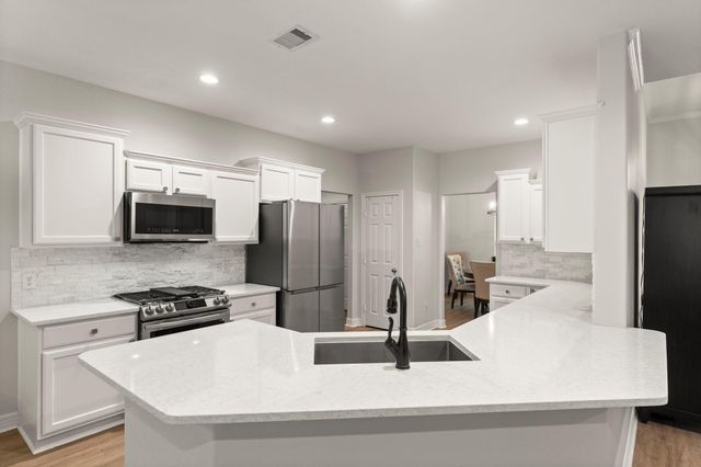 9021 Water Crest Ct Court, Montgomery, TX 77316