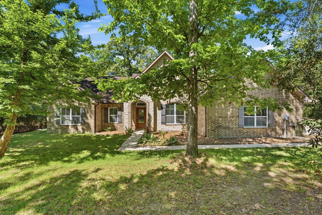 9021 Water Crest Ct Court, Montgomery, TX 77316