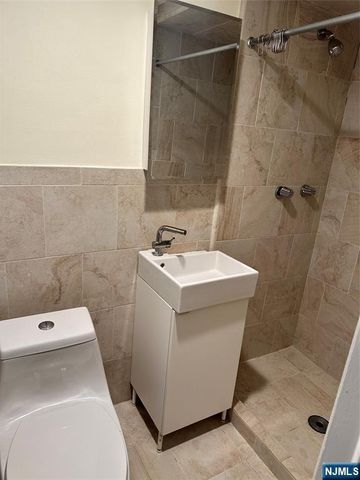 718 Spring Avenue, Ridgewood, NJ 07450