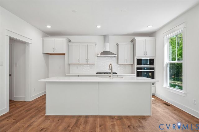 4136 Tuckmar Pond Dr, Moseley, VA 23120