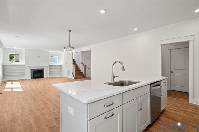 4136 Tuckmar Pond Dr, Moseley, VA 23120