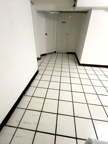 2211 W W Rowan Ave Ave, Spokane, WA 99205