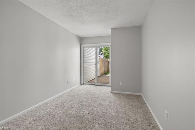 1188 Hillock XING, Virginia Beach, VA 23455
