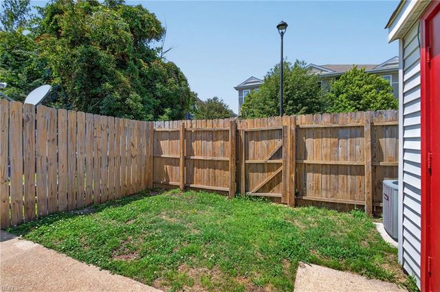 1188 Hillock XING, Virginia Beach, VA 23455