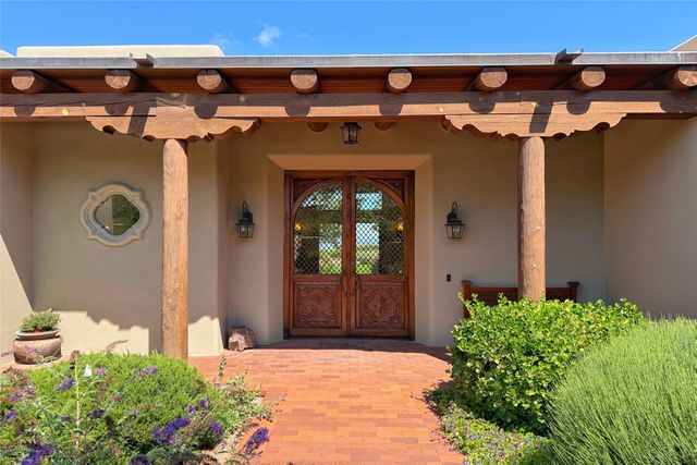 46 Polaris Road, Santa Fe, NM 87506