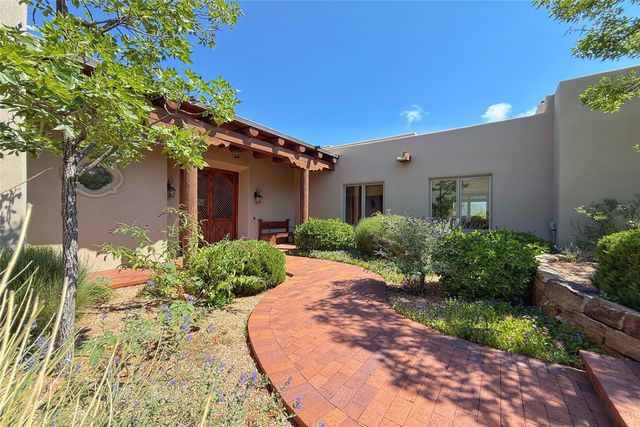 46 Polaris Road, Santa Fe, NM 87506
