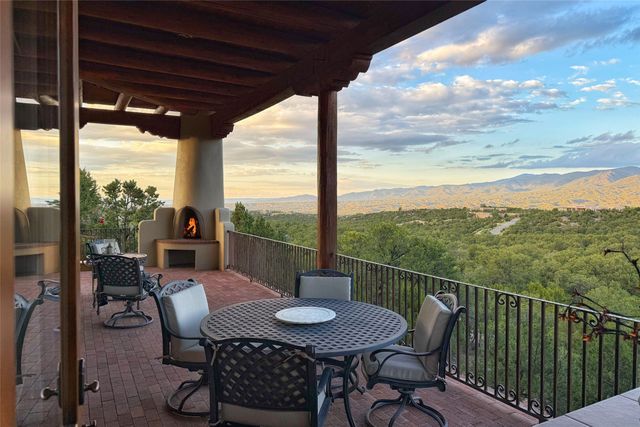 46 Polaris Road, Santa Fe, NM 87506