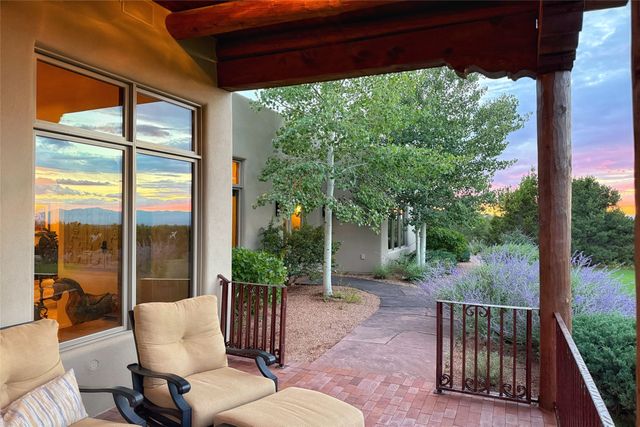 46 Polaris Road, Santa Fe, NM 87506