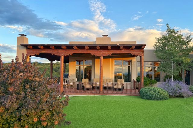 46 Polaris Road, Santa Fe, NM 87506