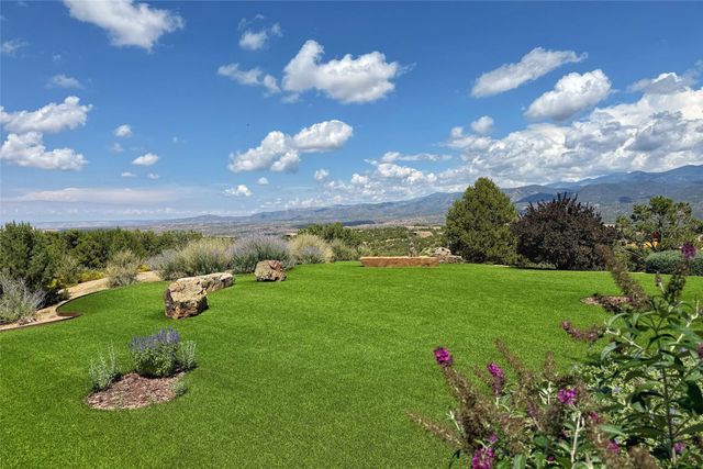 46 Polaris Road, Santa Fe, NM 87506