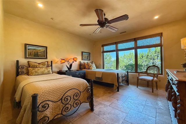 46 Polaris Road, Santa Fe, NM 87506