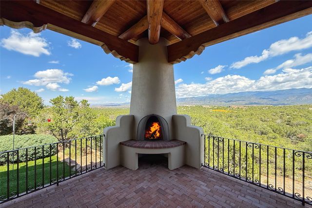 46 Polaris Road, Santa Fe, NM 87506