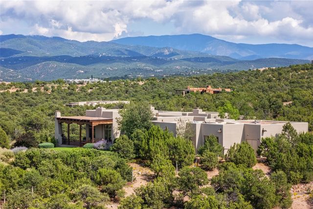 46 Polaris Road, Santa Fe, NM 87506
